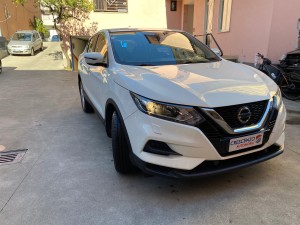 Nissan Qashqai bianco (4)