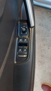Audi Q2 grigio (15)