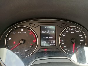 Audi Q2 grigio (20)