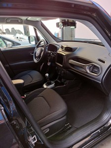 Jeep Renegade Limited nera (13)