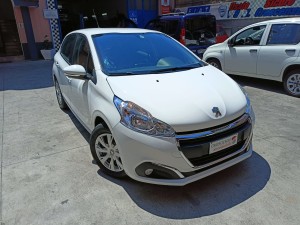 Peugeot 208 (3)