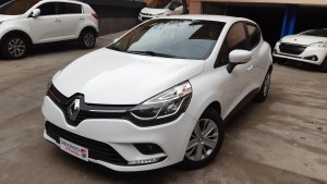Renault clio 4 serie bianca (1)