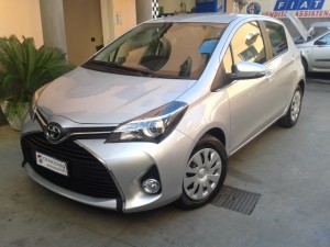 Toyota Yaris Active 5p 2014 crescenzoautomobili (1)