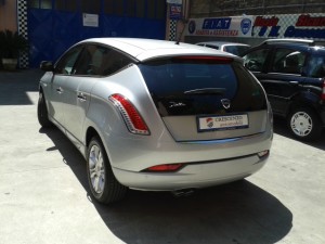 Lancia Delta my 2014 silver grigio chiaro crescenzoautomobili (7)