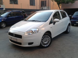 Fiat Grande Punto Bianca crescenzo automobili (1)