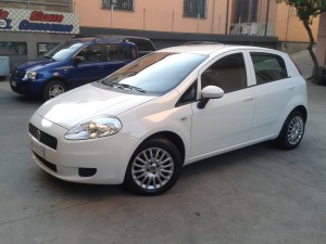 Fiat Grande Punto Bianca crescenzo automobili (2)
