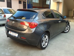 Alfa Giulietta distinctive Grigio scuro crescenzo automobili (5)