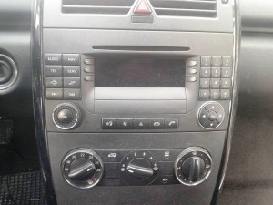 Classe A 180 grigio chiaro crescenzo automobili  (7)