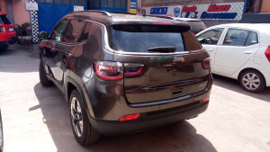 Jeep Compass granite crystal (10)