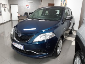 Lancia ypsilon blu di blu (2)