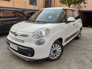 Fiat 500L bianca (1)