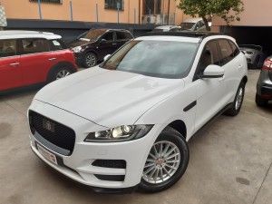 Jaguar F-Pace Bianco www.crescenzoautomobili (1)