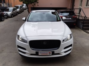 Jaguar F-Pace Bianco www.crescenzoautomobili (7)