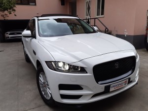 Jaguar F-Pace Bianco www.crescenzoautomobili (8)
