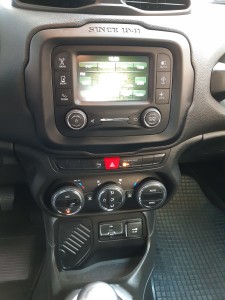 Jeep Renegade business (29)