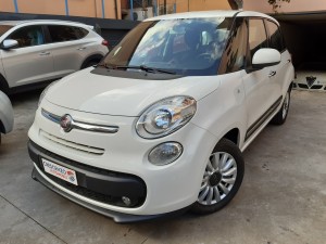 Fiat 500L business (1)