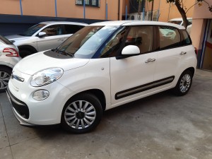 Fiat 500L business (4)