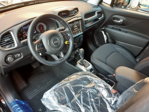 Jeep renegade nera carbon black crescenzoautomobili (16)