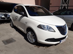 Lancia Ypsilon (10)