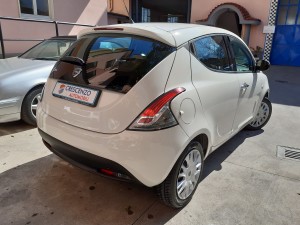 Lancia Ypsilon (14)