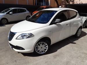 Lancia Ypsilon (7)