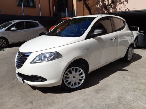 Lancia Ypsilon (8)