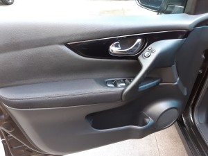 Nissan Qashqai nero crescenzo automobili (22)