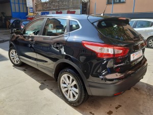 Nissan Qashqai nero crescenzo automobili (8)