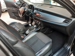 Alfa Giulietta Executive (18)