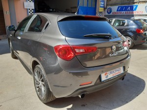 Alfa Romeo Giulietta Executive (7)