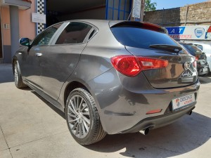 Alfa Romeo Giulietta Executive (8)