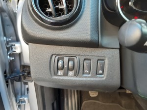 Renault Clio IV grigio argento (21)