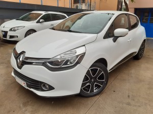 Clio 4 Serie Bianca Crescenzo Automobili (2)