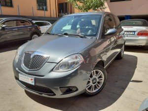 Lancia Ypsilon GOLD grigio (1)