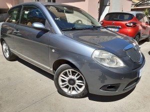 Lancia Ypsilon GOLD grigio (10)