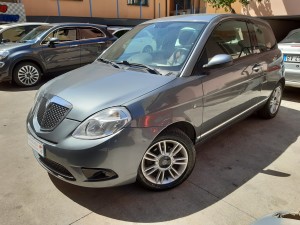 Lancia Ypsilon GOLD grigio (2)