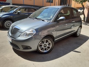 Lancia Ypsilon GOLD grigio (5)