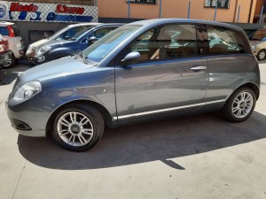 Lancia Ypsilon GOLD grigio (7)