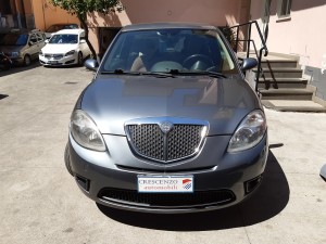 Lancia Ypsilon GOLD grigio (8)