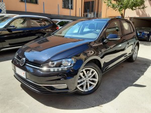 Volkswagen Golf (2)