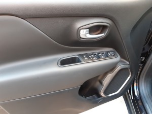 Jeep Renegade Nera Crescenzo automobili (17)