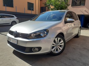 Volkswagen Golf (1)