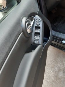 Fiat 500X Sport nera Crscenzo Automobili (24)