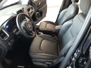 Jeep Renegade Limited nero Crescenzo Automobili (10)