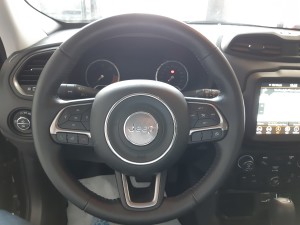 Jeep Renegade Limited nero Crescenzo Automobili (16)