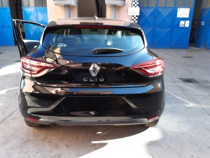 Renault Clio V ZEN crescenzoautomobili (11)