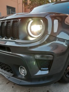 Jeep Renegade Granite Crystal Black line (10)
