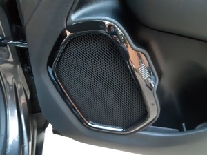 Jeep Renegade Granite Crystal Black line (15)