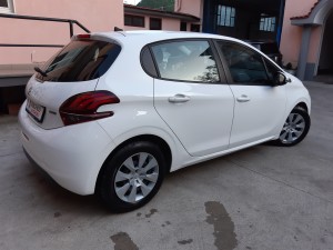 Peugeot 208 bianca crescenzoautomobili (10)