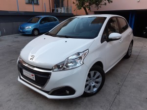 Peugeot 208 bianca crescenzoautomobili (2)